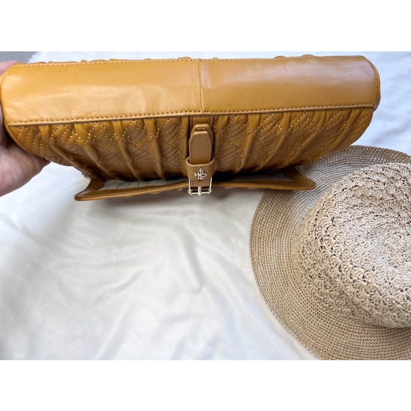 Túi xách da đan Cole Haan