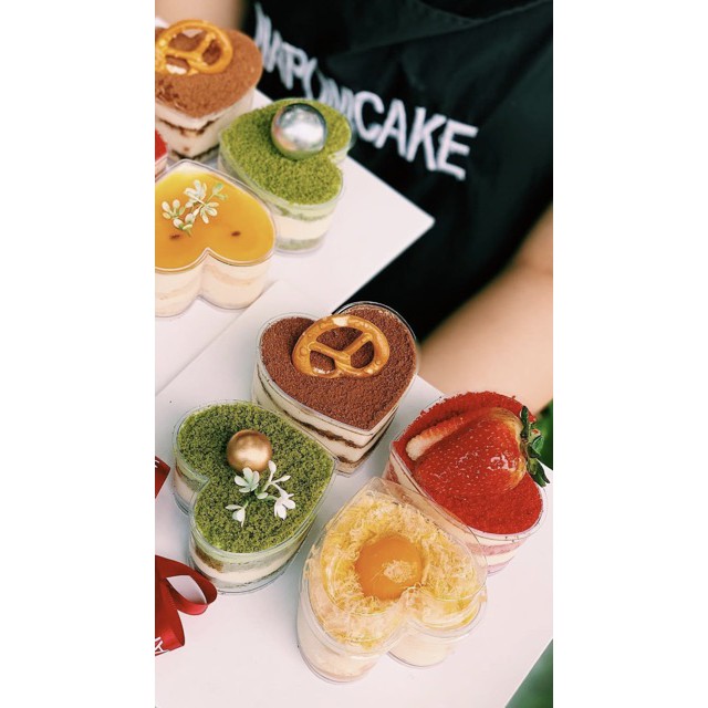 Ly nhựa mousse tim 77*45mm (50 cái có nắp) | BigBuy360 - bigbuy360.vn