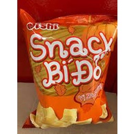 1 gói Bim bim snack Oishi bí đỏ vị bò nướng 40g/gói