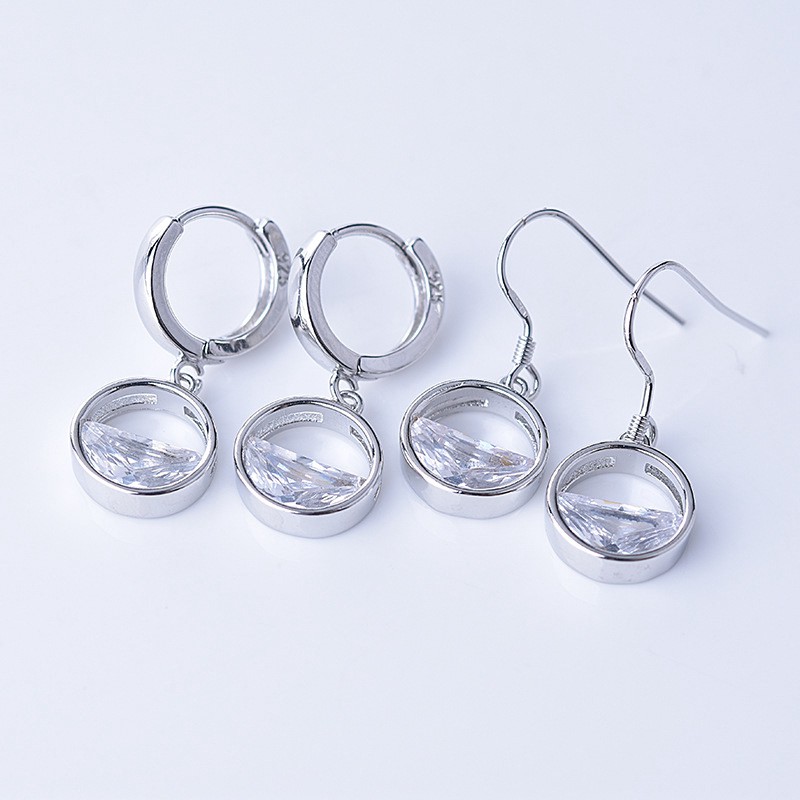 Khuyên Tai Nữ Trang Dáng Dài Tạo Hình Độc Đáo