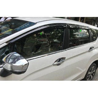 Vè che mưa đen Xpander đời 2017-2020.