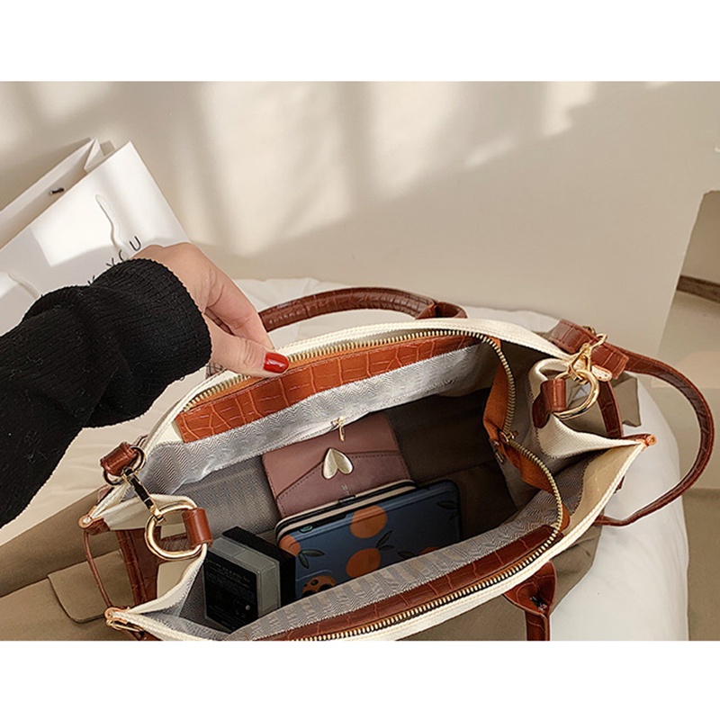 Túi đeo chéo IELGY sức chứa lớn phối màu thời trang dành cho nữ