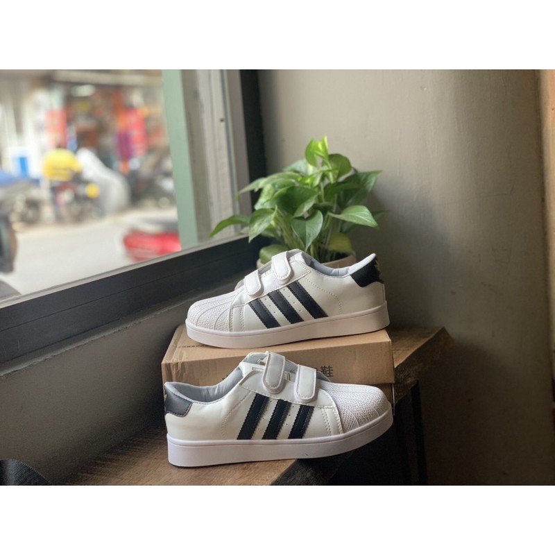 Giầy sọc cho bé