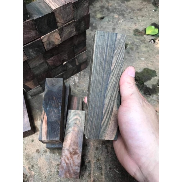 Phôi gỗ mun dùng làm cán dao  và