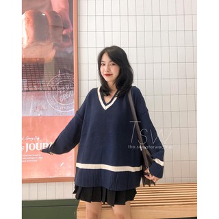 Áo len viền cổ V oversize