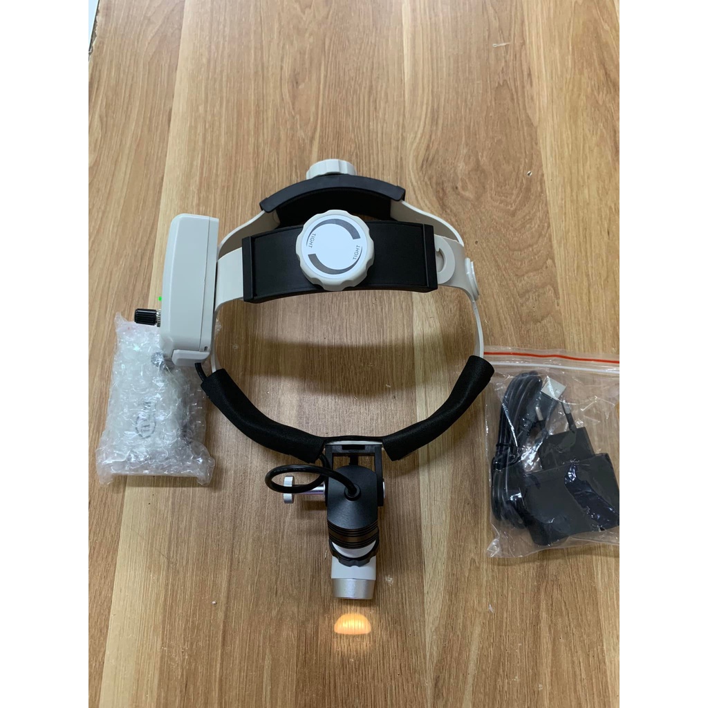 Đèn Clar Phẫu Thuật Đeo Đầu - Đèn Đeo Đầu Gọn Nhẹ Sử Dụng Trong Phẫu Thuật, Đèn Y Tế, Thẩm Mỹ, Spa.