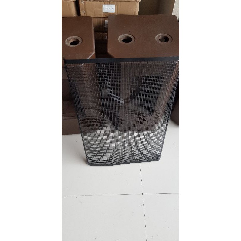 Lưới bảo vệ loa nhập khẩu. Giá 1 cái