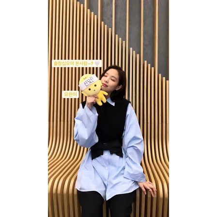 Set áo sơmi xanh + gile đen giống Jennie BLACKPINK