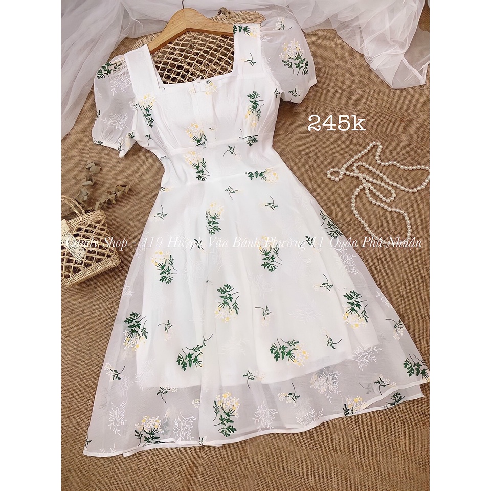 ĐẦM VÁY HOA LÁ CỔ VUÔNG - Hình Shop Chụp