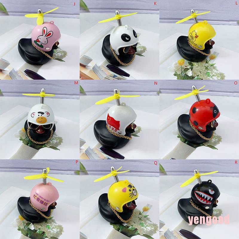 Vịt Đen Đội Mũ Bảo Hiểm Dễ Thương Trang Trí Xe Đạp / Xe Máy / Xe Hơi