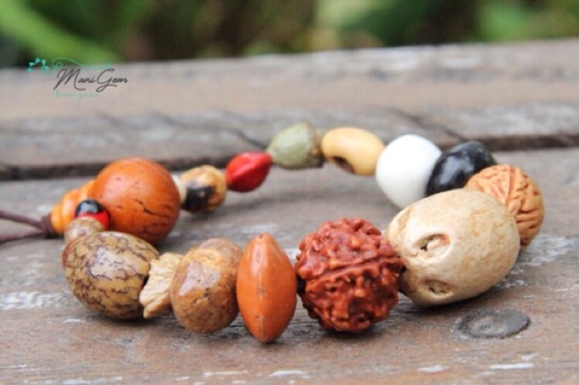 Chuỗi hạt thiêng bồ để Cát Tường