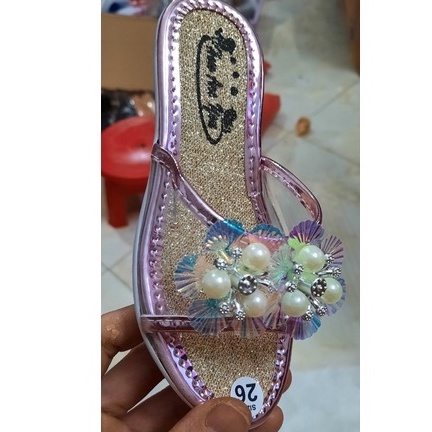 DÉP GUỐC HOA ĐÍNH NGỌC BÉ GÁI CAO 3CM