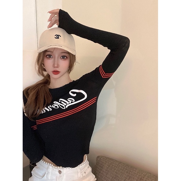 Áo croptop tay dài cổ trònÁo thun croptop nữ dài tay cổ tròn chất bozip