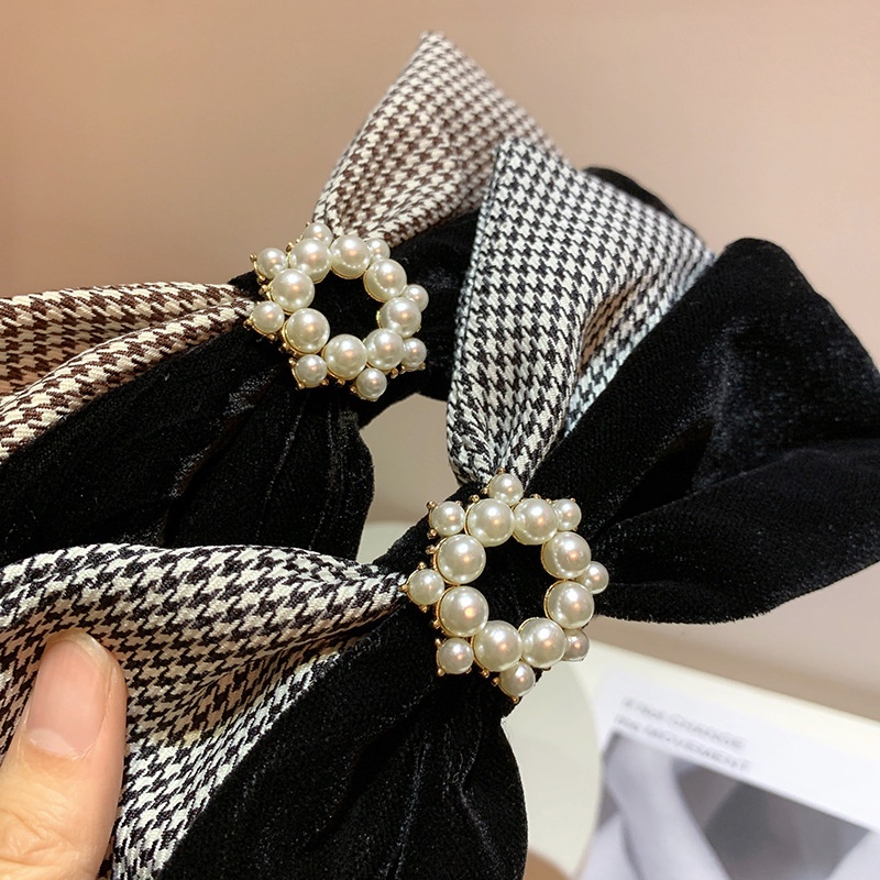 Kẹp Tóc Nơ Vải Nhung Đính Ngọc Trai Phong Cách Vintage