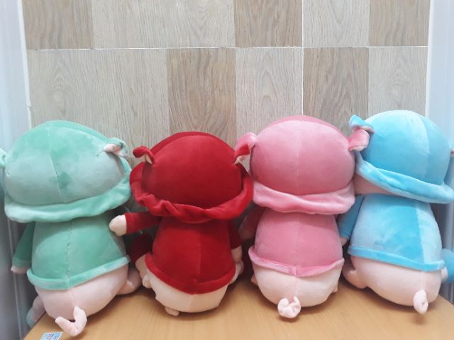 Gấu bông lợn con đội mũ