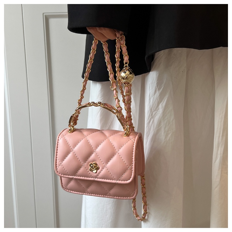 Túi xích đeo chéo cỡ nhỏ Túi mini đeo chéo nữ dây xích dáng vuông - Alicehousee