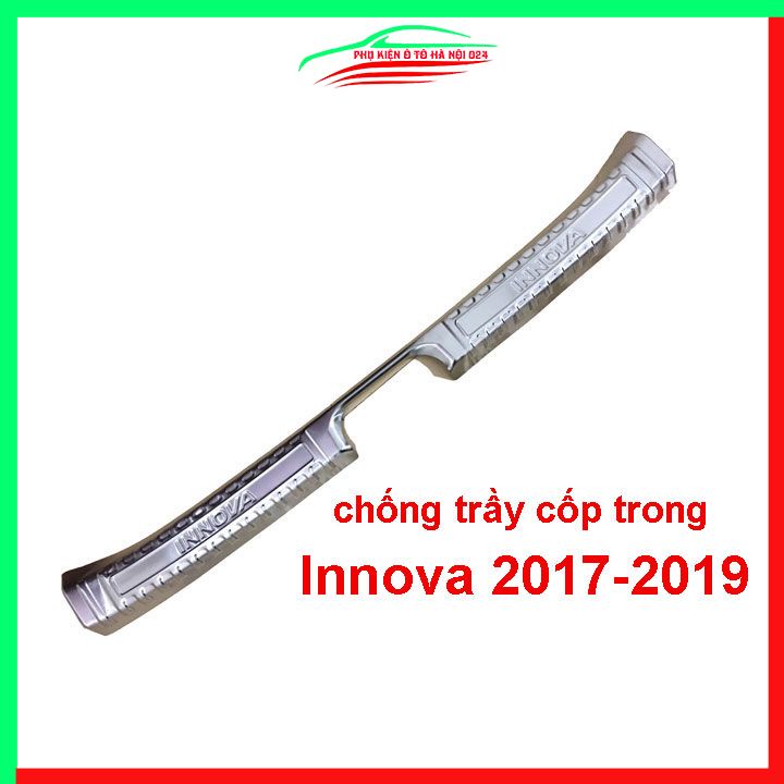 Ốp chống trầy cốp trong ngoài INOX dành cho xe Innova 2017-2021