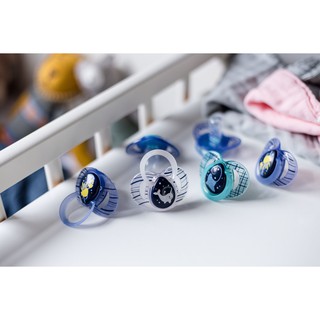 Ty ngậm dạ quang Tommee Tippee 6-18 tháng vỉ 2 cái