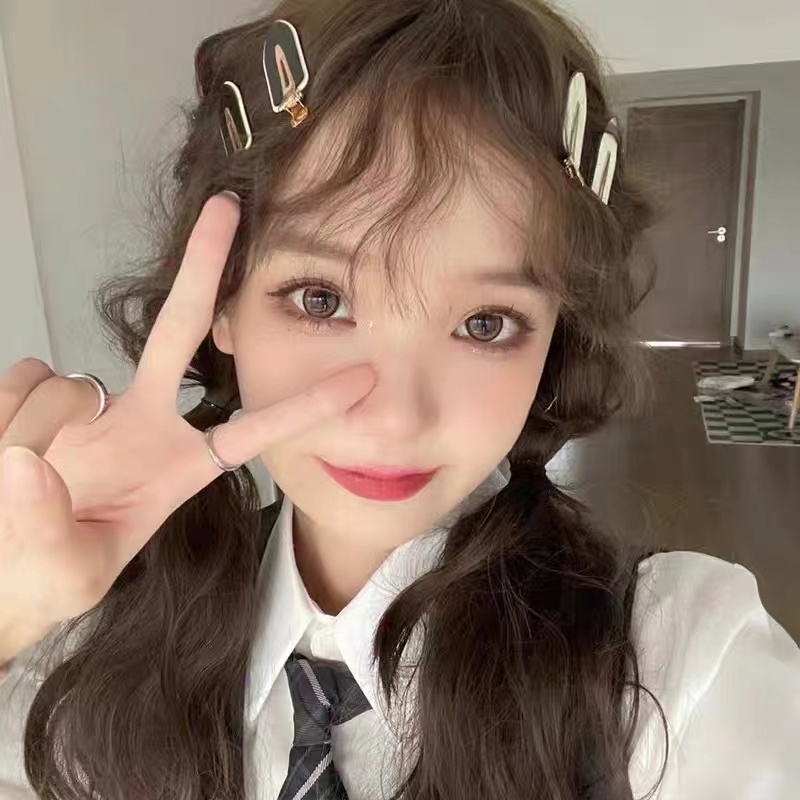 1 Kẹp Tóc Họa Tiết Hình Học Màu Trắng Đen Thời Trang Cho Nữ