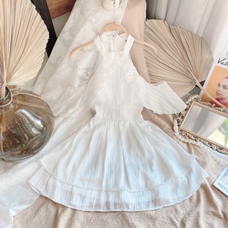 váy trắng khoét vai tầng(sẵn tại shop )