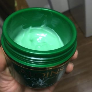 Kem dưỡng ẩm toàn thân Alions Nhật