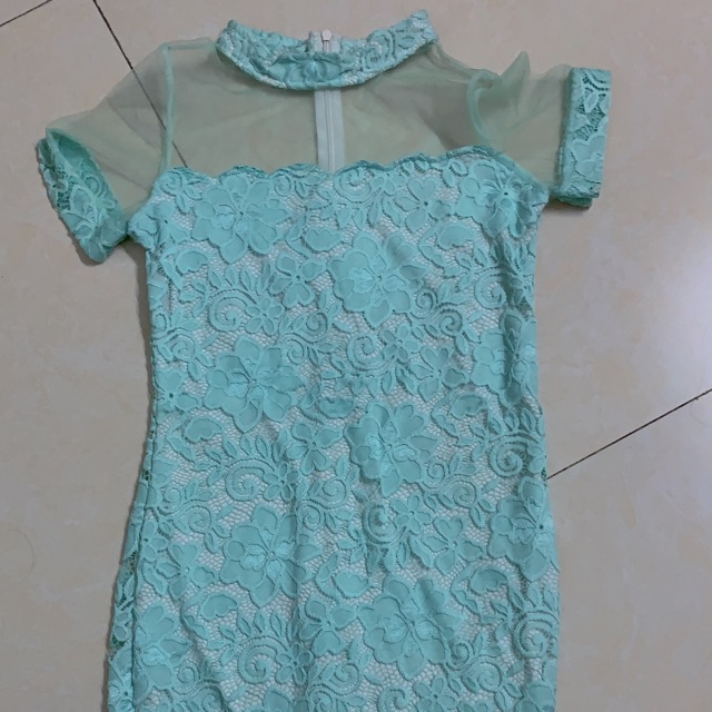 Thanh lý váy ren ôm body