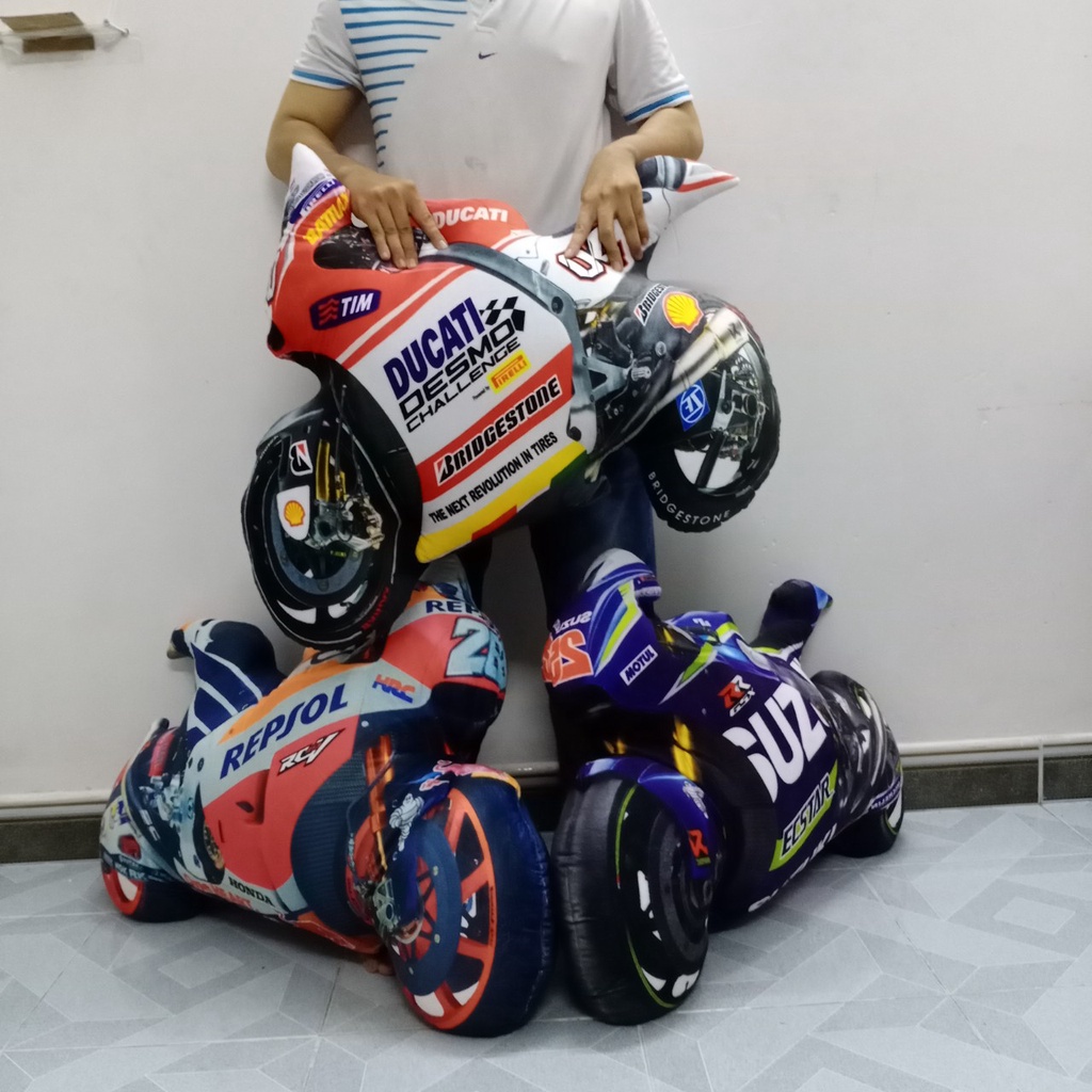 GẤU BÔNG XE ĐUA 65CM HÀNG CAO CẤP VẢI LÔNG MỊN QUÀ TẶNG Ý NGHĨA CHO BÉ TRAI