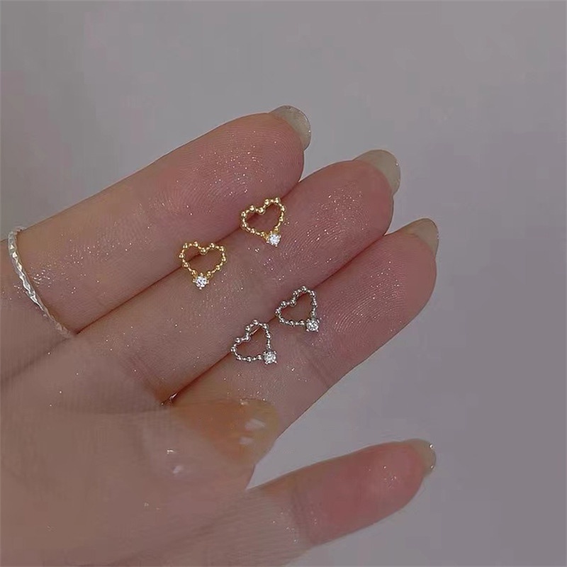 Bông Tai Mạ Bạc 925 Đính Đá Zircon Hình Trái Tim Đơn Giản Xinh Xắn Cho Nữ