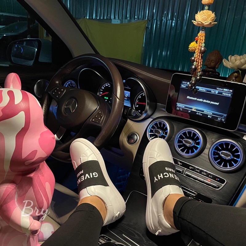 Giày sneaker Givenchy không bao giờ hết hot hàng Super đẹp full sz