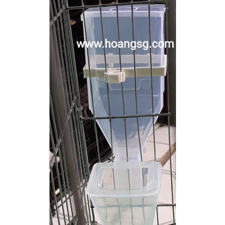 Máng ăn tự động cho bồ câu.vẹt,cu gáy,chim