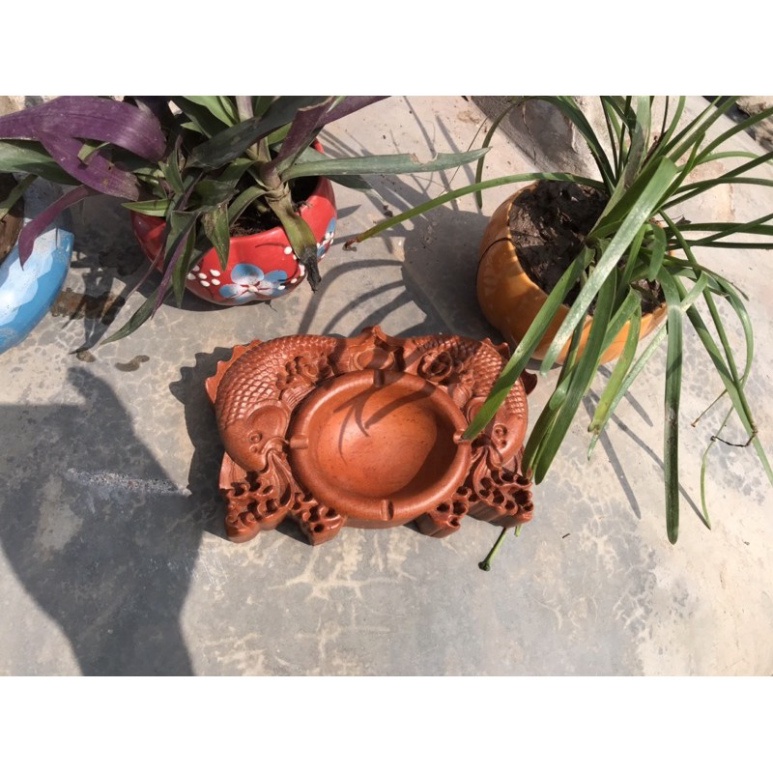 Gạt tàn thuốc lá song ngư gỗ hương đỏ