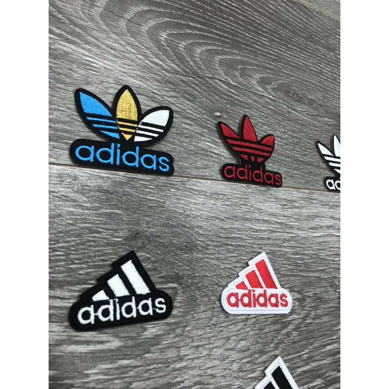 Miếng vá may/ủi logo das dùng trang trí quần áo thể thao