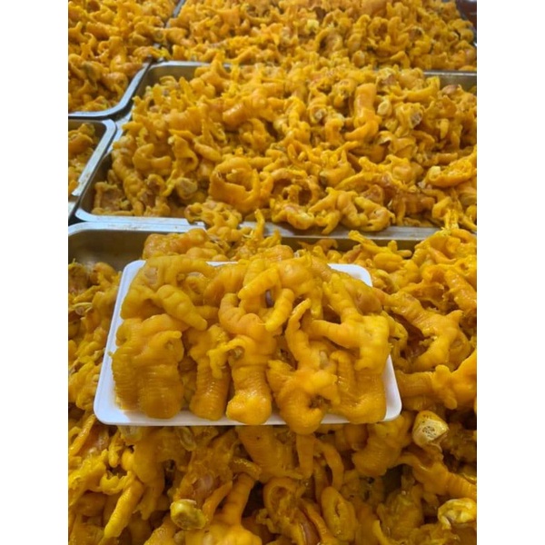 CHÂN GÀ Ủ MUỐI ĐÓNG KHAY HÚT CHÂN KHÔNG