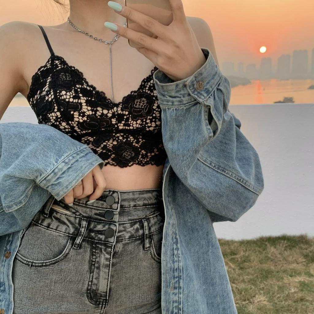 Áo dây mảnh khảnh phù hợp cho nữ giới phong cách Pháp