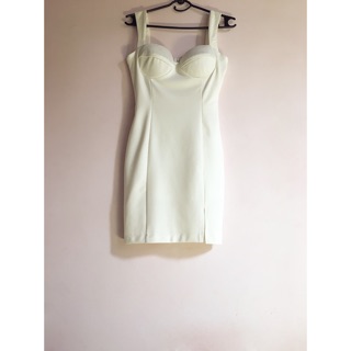 Đầm body 2 dây cúp ngực xẻ đùi