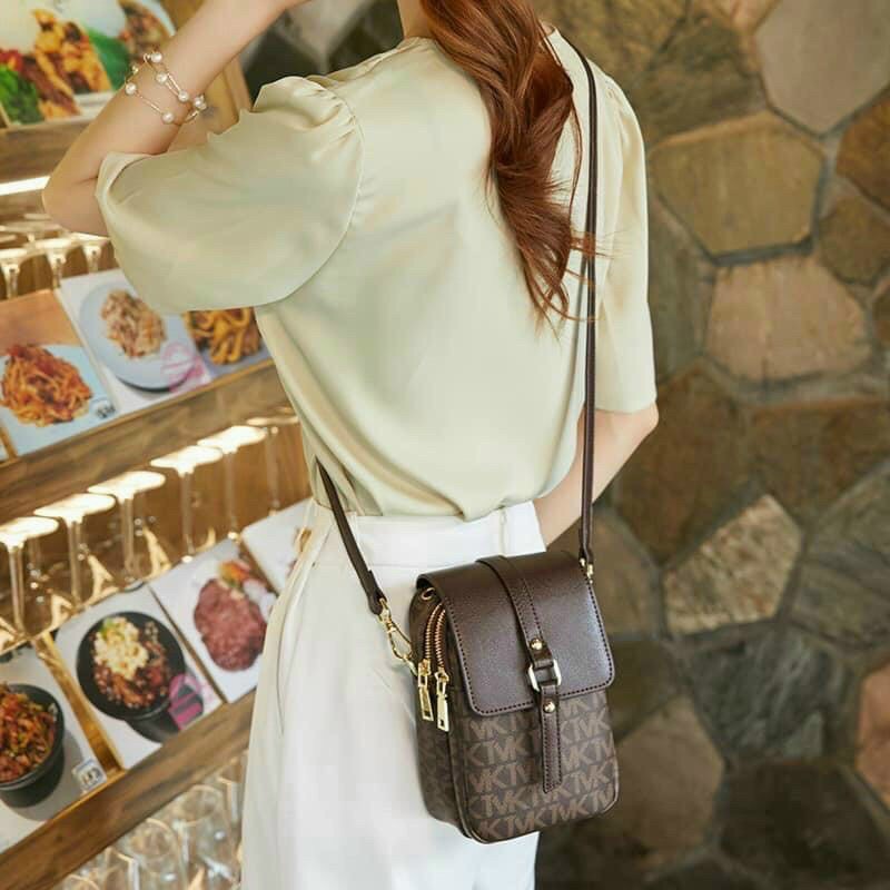 Túi xách nữ đeo chéo 3 màu logo Hot Trend 2022