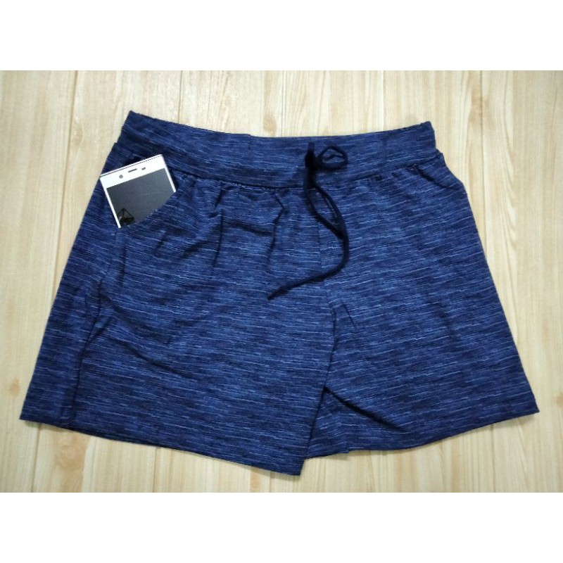 Quần đùi short nữ chất liệu thun cotton với họa tiết hoa văn nhiều màu thích hợp mặc ở nhà, đi dạo. | BigBuy360 - bigbuy360.vn