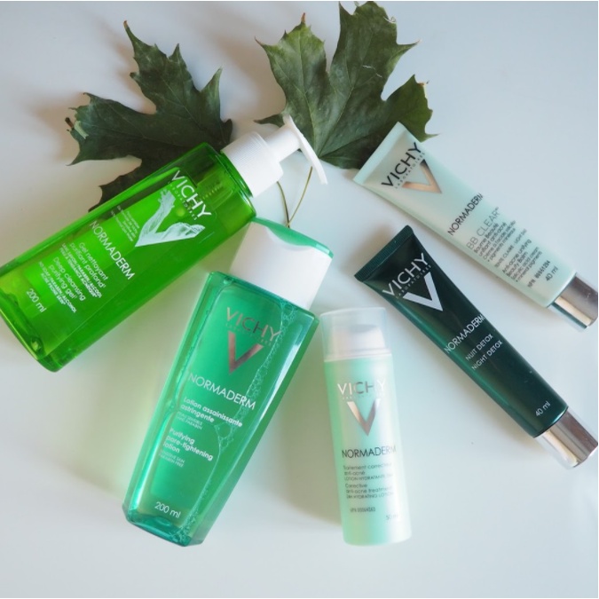 Sữa rửa mặt Vichy dạng gel cho da hỗn hợp nhạy cảm, loại bỏ dầu, bụi bẩn - Shop Viloet