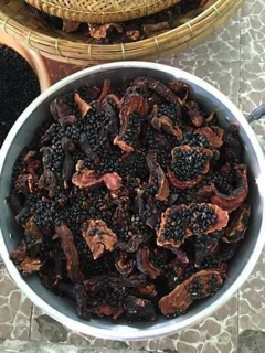 HÀ THỦ Ô- ĐẬU ĐEN 1kg