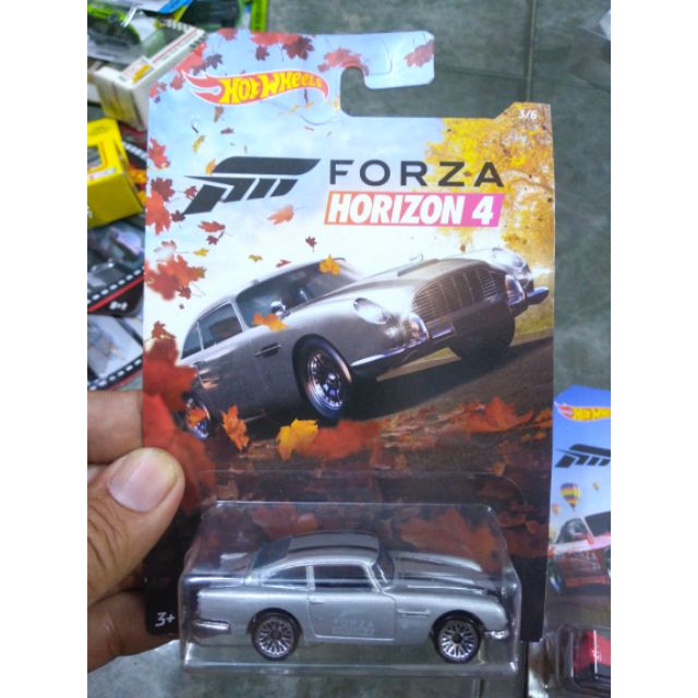 Xe Hotwheels 1963 Aston Martin DB5