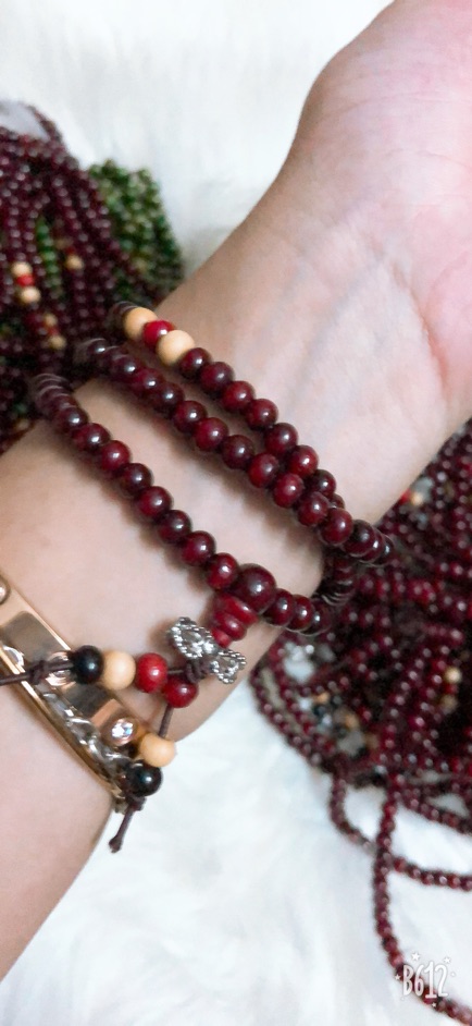 Vòng tay 108 hạt nhiều màu