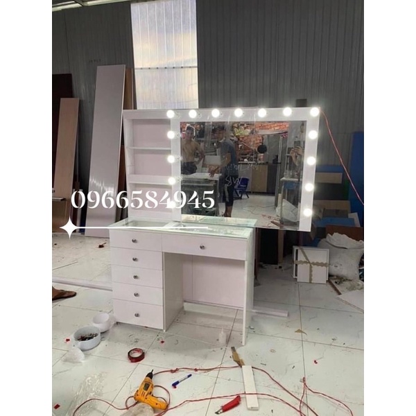 Bàn trang điểm kèm ghế miễn ship tphcm 15km