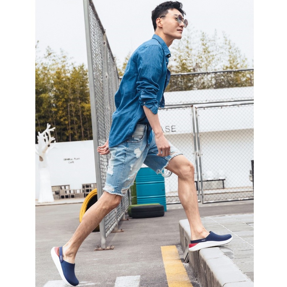 DÉP SỤC C.ROC.S. LITERIDE MÀU XANH ĐEN LÓT ĐỎ | BigBuy360 - bigbuy360.vn