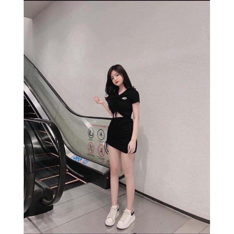 Set crop Logo + chân váy rút dây