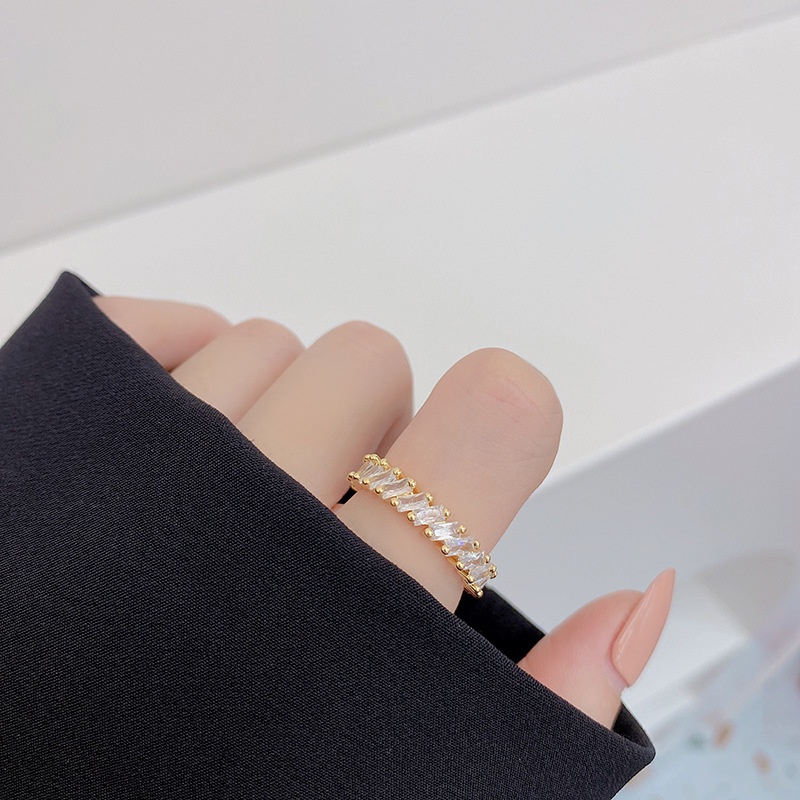 Nhẫn nữ mạ vàng 14K đính đá Zircon