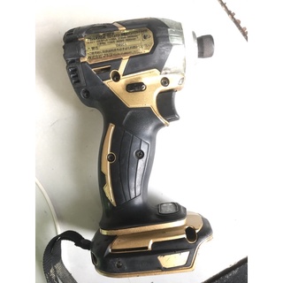 Máy bắn vít makita td137d