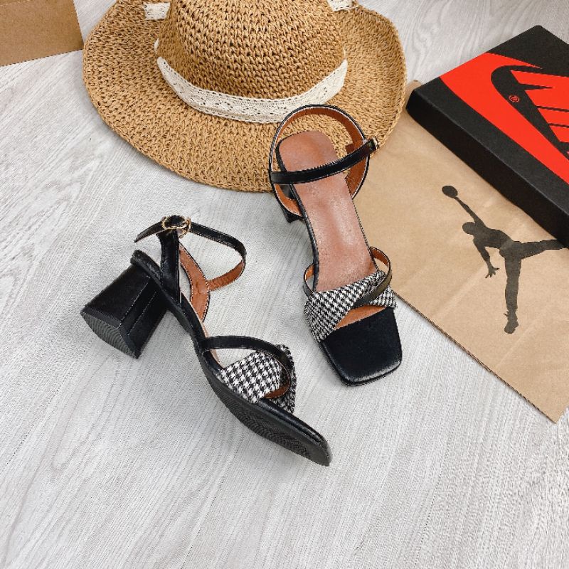 tuy²b(ẢNH THẬT) Sandal 5p Gót Vuông Caro Da Mềm Êm Fullbox