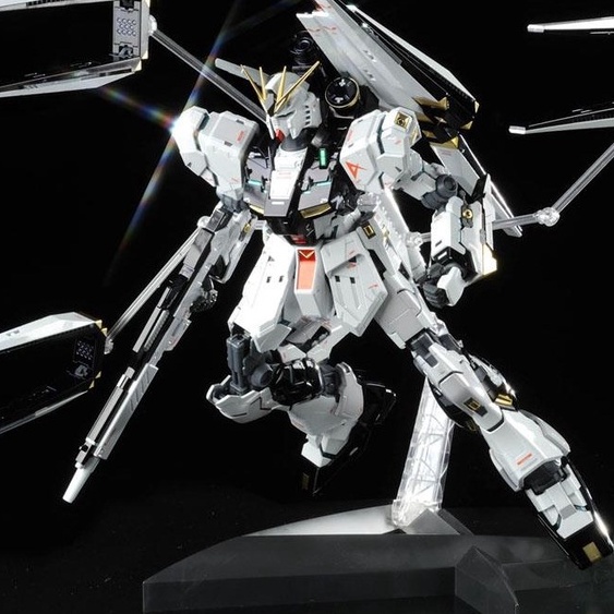 Mô hình lắp ráp Gunpla - BANDAI - MG 1/100 RX-93 Nu Gundam Ver.Ka Titanium Finish