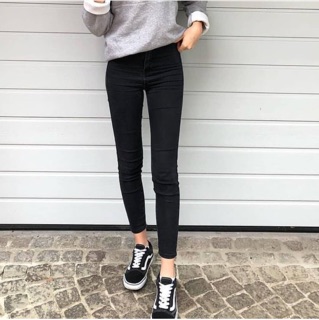 Basic skinny jeans