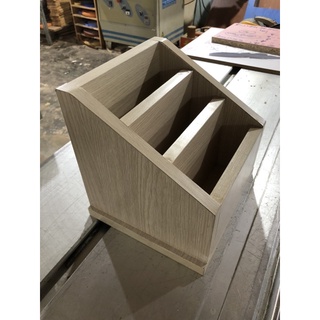 Kệ để báo chí tờ rơi